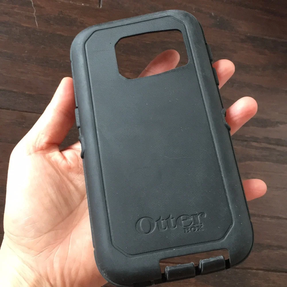 7/15 Otter box case with box